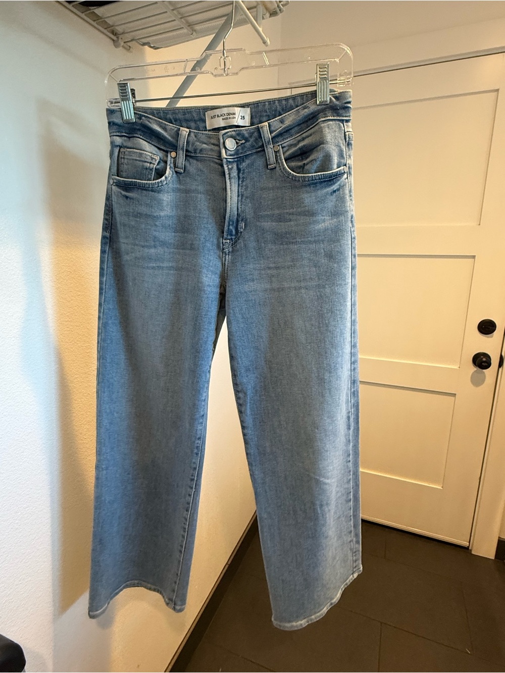 Just Black Denim: 25 ankle straight leg soft stretch light blue